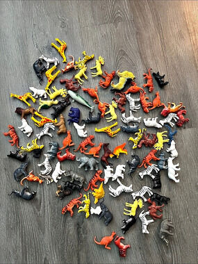 Assorted 40+ Animal Figures Multicolor